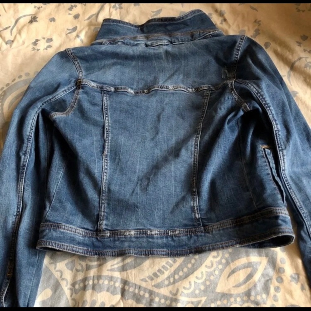 Jean Jacket - Picture 7 of 8